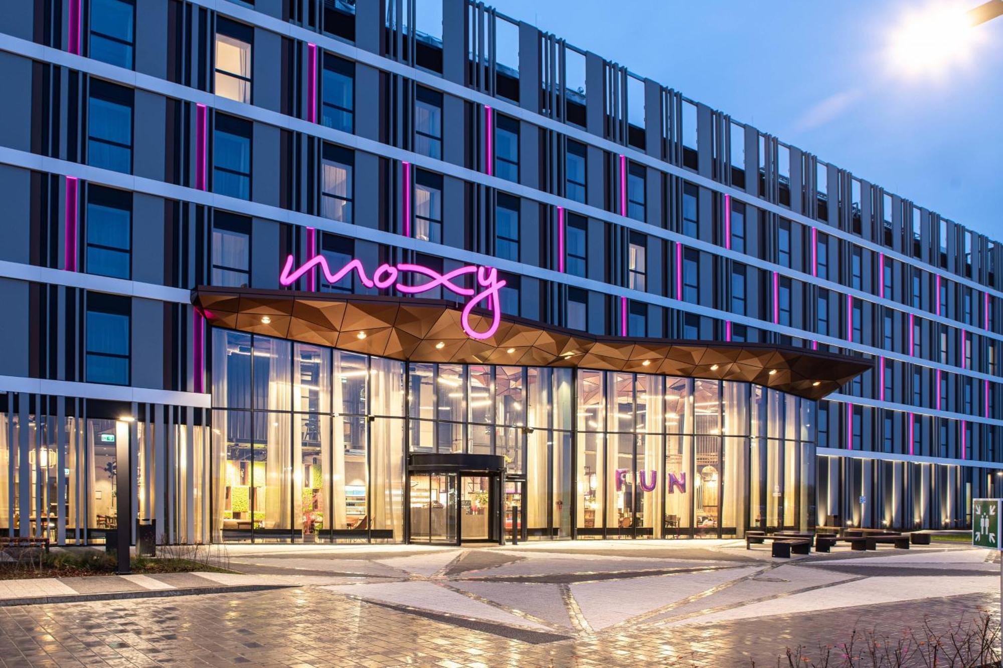 Moxy Poznan Airport — Photos 2